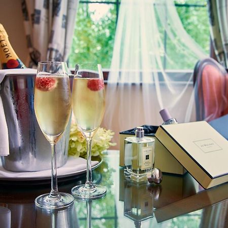 Bunratty Manor Hotel Bagian luar foto