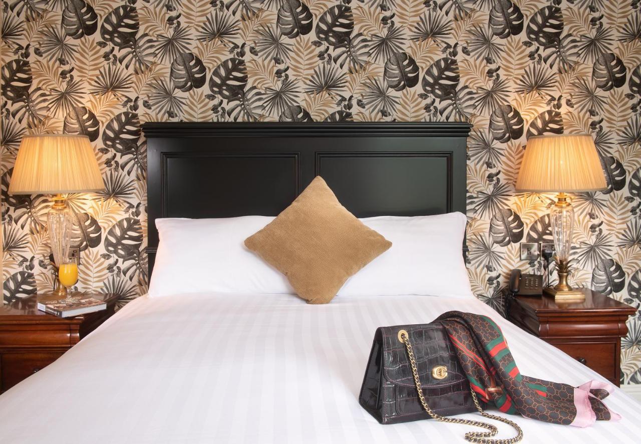 Bunratty Manor Hotel Bagian luar foto