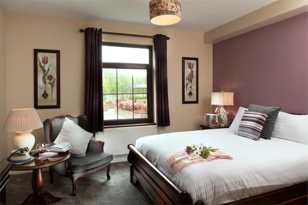 Bunratty Manor Hotel Bagian luar foto